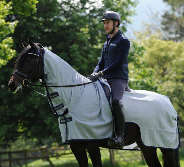 Bucas Buzz-Off Riding mit abnehmbaren Halsteil